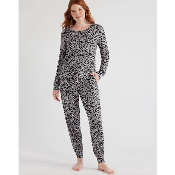 Joyspun Women’s Ribbed Top and Pants Pajama Lounge Set - Picture 2 of 5